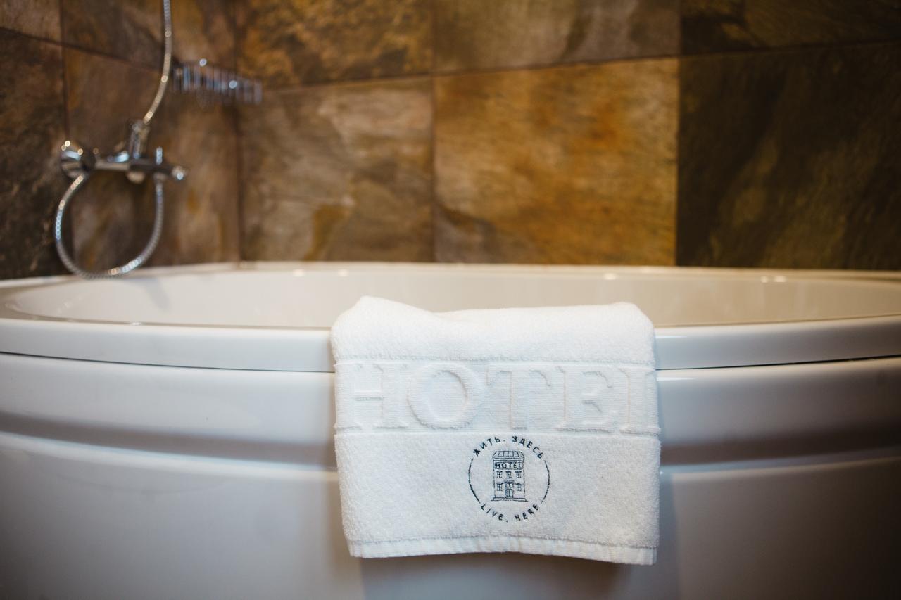 Live.here.hotel 3* Киев